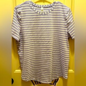 Lululemon love tee. Size 10. Like new